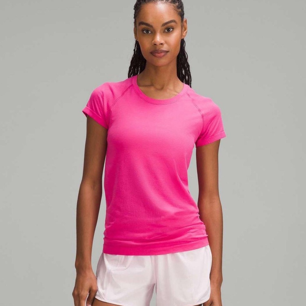 Lululemon Swiftly Tee, Sonic Pink, Size 8